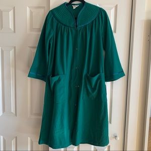 Green Japanese vintage look sleeping gown, new